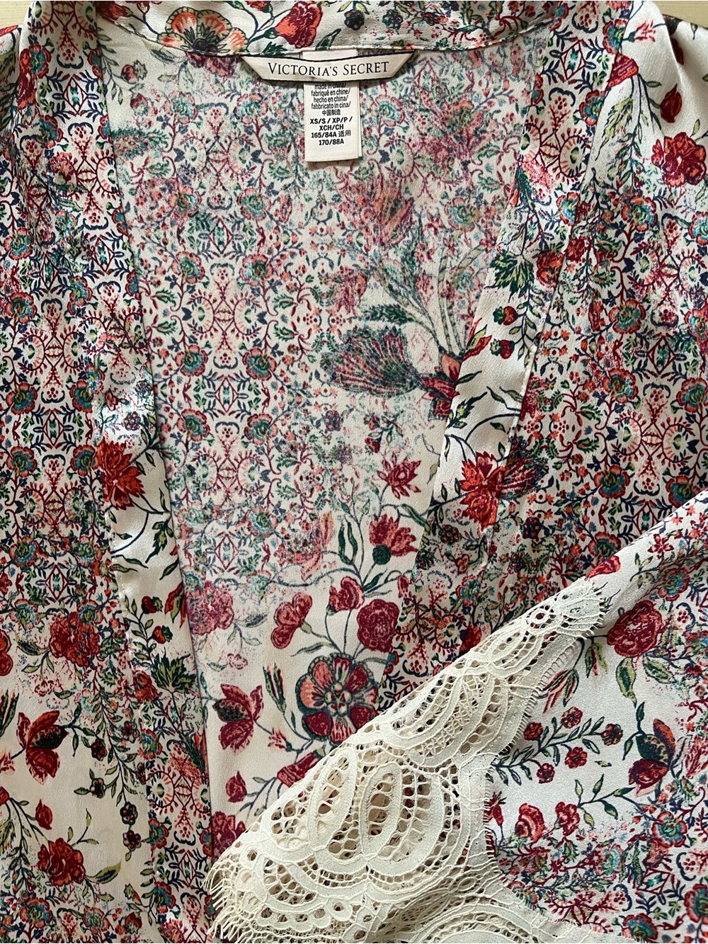 Victoria’s Secret Floral Lace Kimono Cardigan light pink - Picture 4 of 4